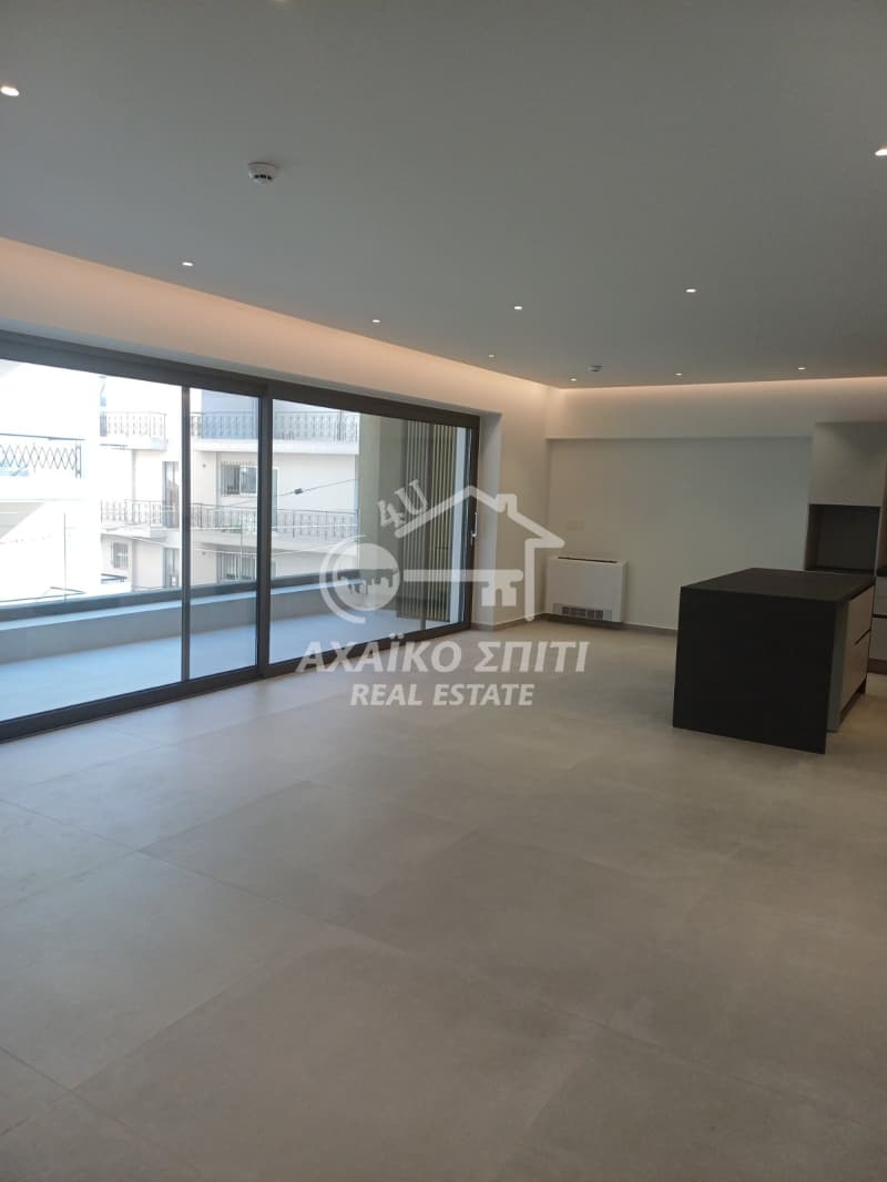 Apartment in Patra Centre, Patra — Photo 1 of 27