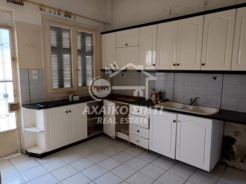 Apartment in Eschatovouni, Patra — Photo 1 of 15
