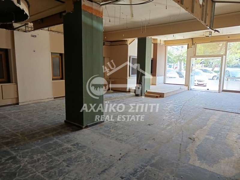 Retail Store in Ipsila Alonia, Patra — Photo 1 of 6