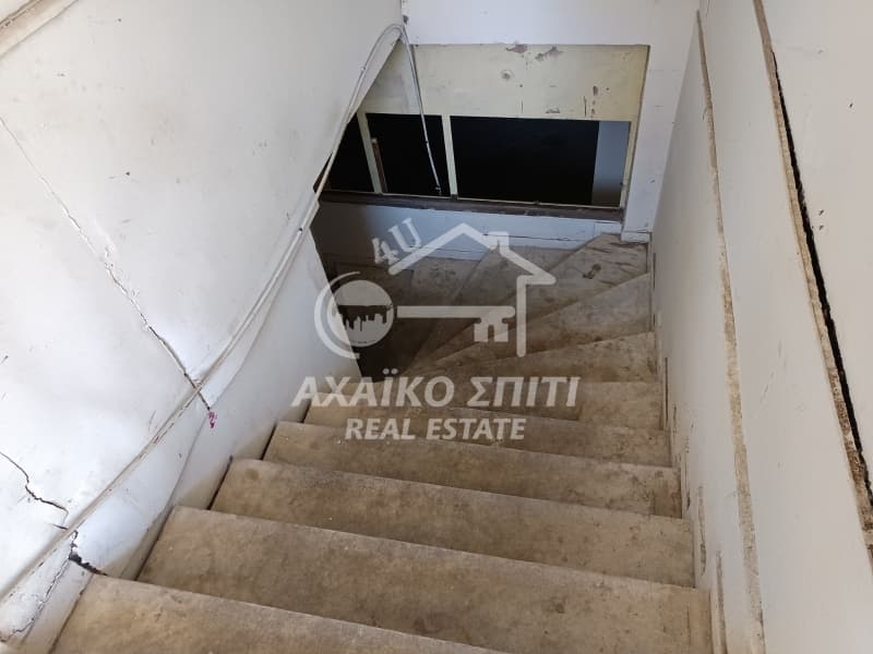 Retail Store in Ipsila Alonia, Patra — Photo 4 of 6