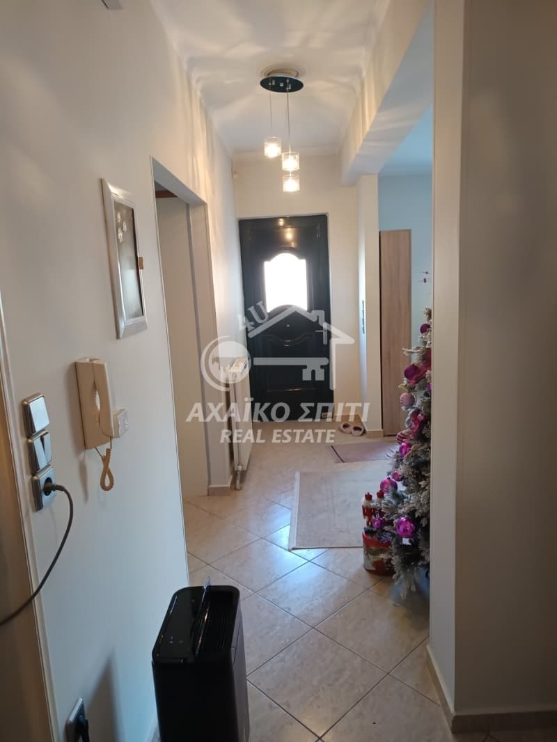 House in Proastio, Rio — Photo 11 of 25