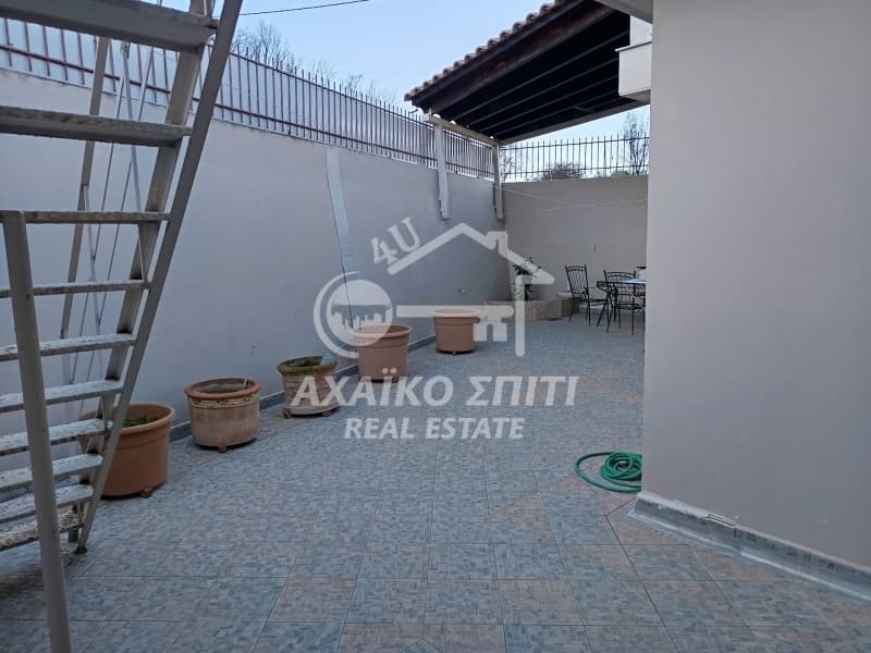 House in Proastio, Rio — Photo 21 of 25