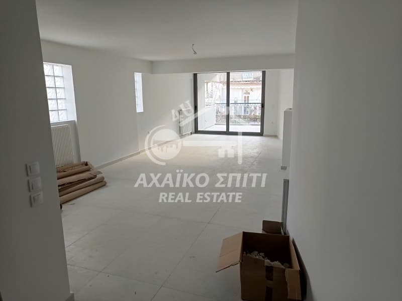 Apartment in Ipsila Alonia, Patra — Photo 2 of 12