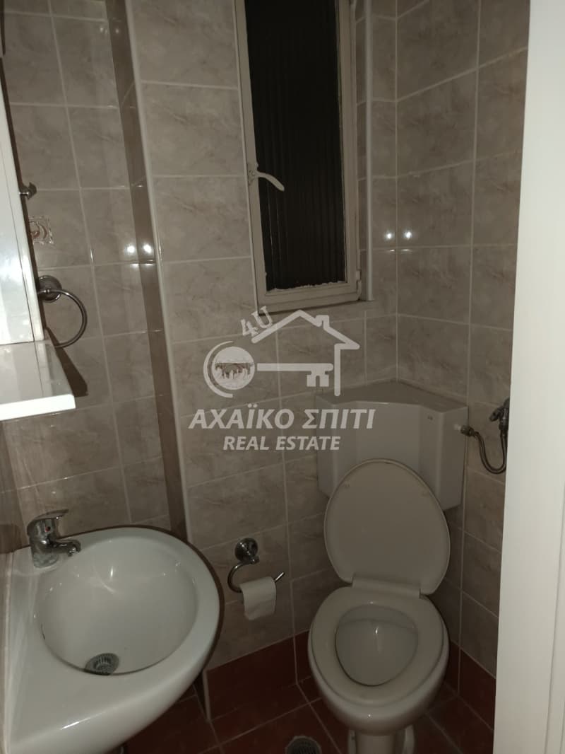 Γραφείο στην Τριών Ναυάρχων, Πάτρα — Φωτογραφία 10 από 12