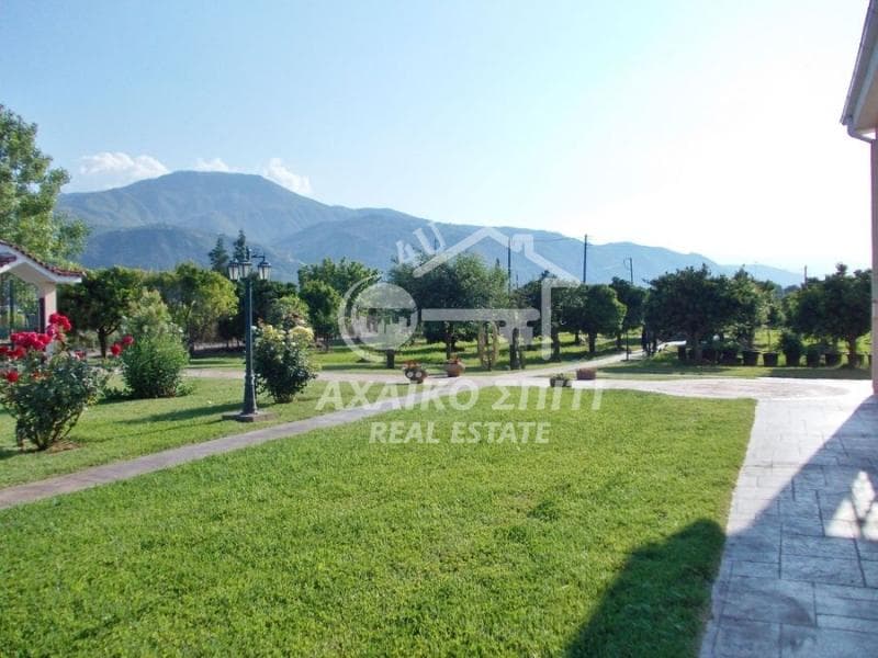 House in Center, Diakopto — Photo 19 of 24