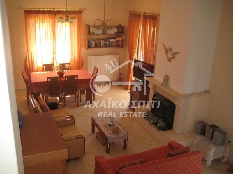 House in Center, Diakopto — Photo 5 of 24