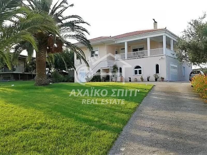 House in Silivainiotika, Akrata — Photo 1 of 24