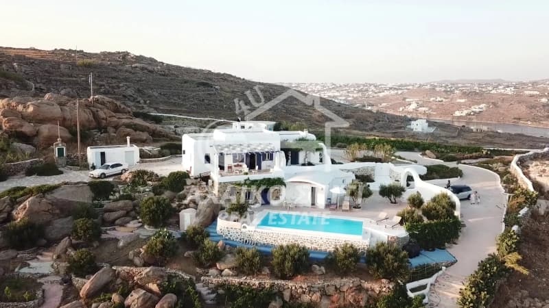 House in Kastro, Mykonos — Photo 3 of 25