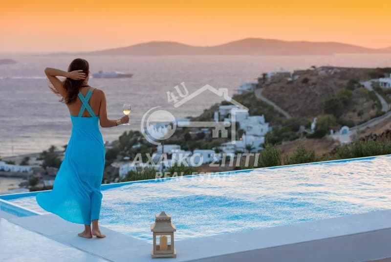 House in Kastro, Mykonos — Photo 1 of 25