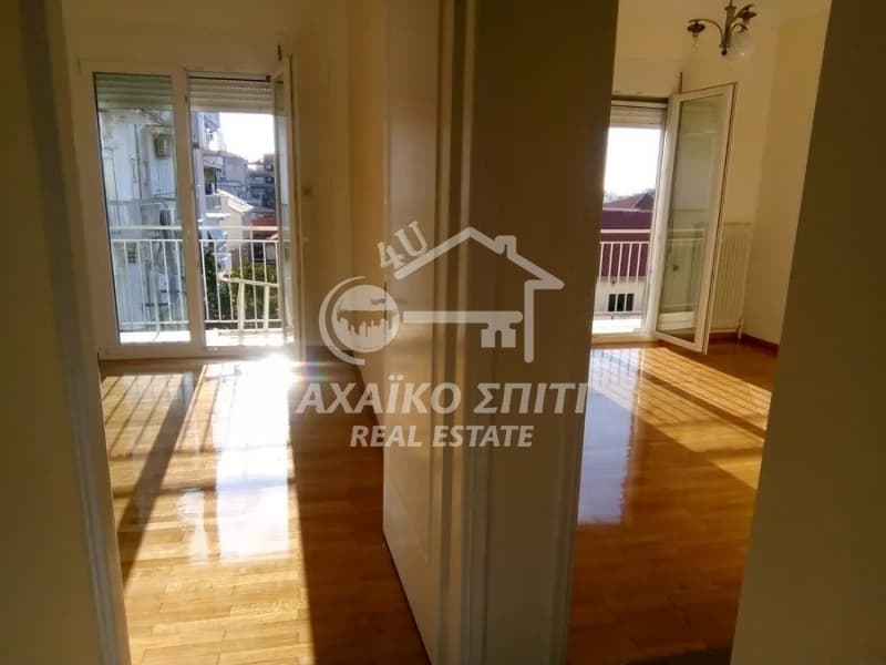 Γραφείο στην Πυροσβεστείο, Πάτρα — Φωτογραφία 16 από 20