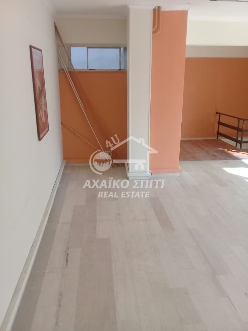 Κατάστημα στην Άγιος Διονύσιος, Πάτρα — Φωτογραφία 1 από 14