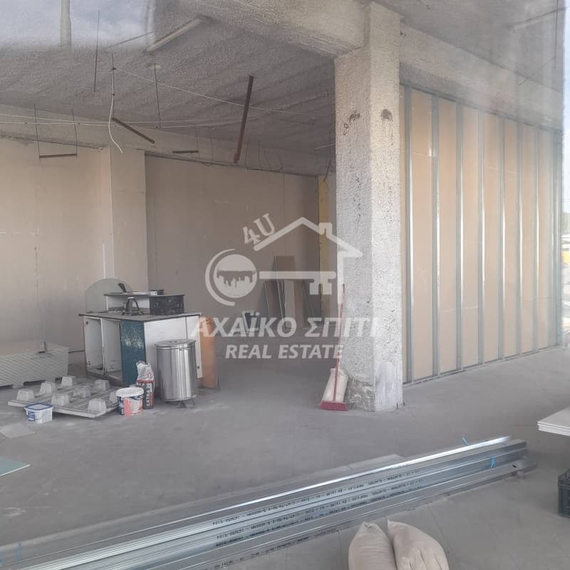 Retail Store in Proastio, Rio — Photo 1 of 5