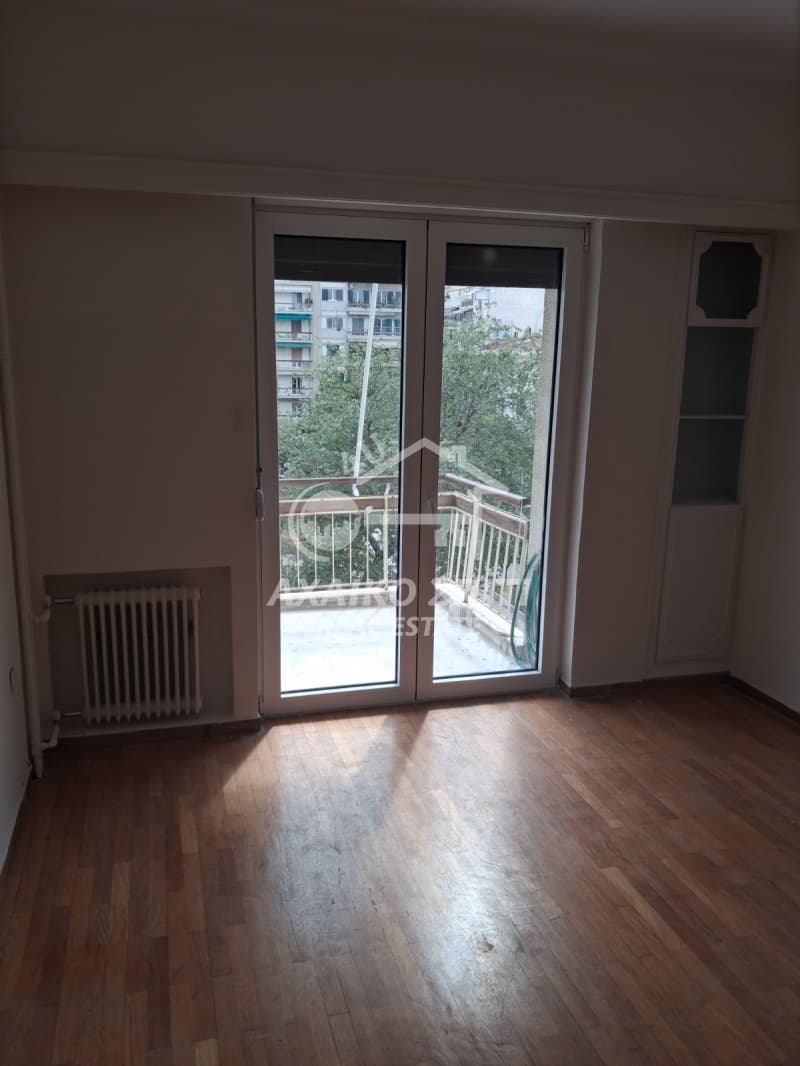 Office in Pyrosvestio, Patra — Photo 5 of 16
