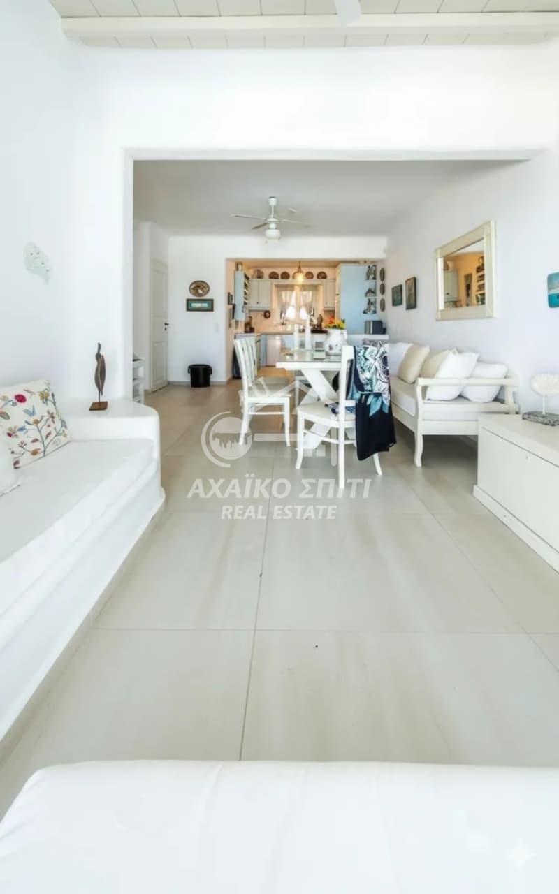 House in Kastro, Mykonos — Photo 11 of 15