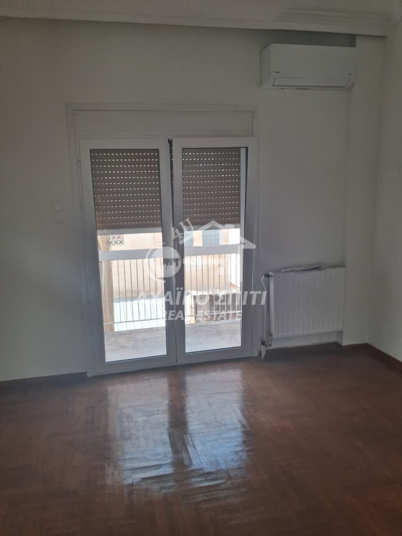 Office in Pigi, Patra — Photo 8 of 24