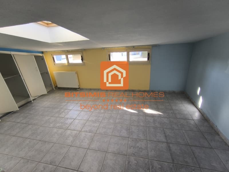 House in Panorama, Panorama — Photo 18 of 30