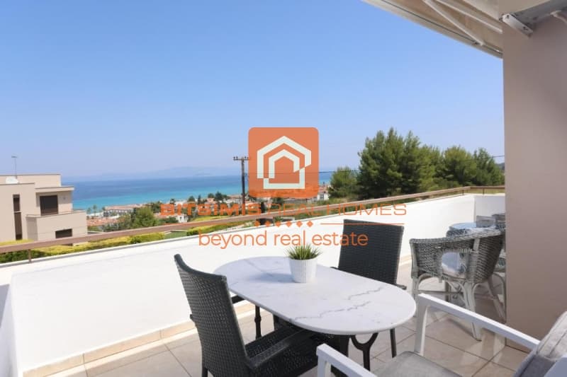 House in Chaniotis, Pallini — Photo 3 of 30
