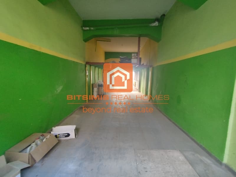 Retail Store in Metagogon, Ampelokipoi — Photo 18 of 19
