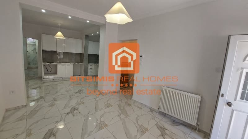 Apartment in Mavros Gatos, Neapoli — Photo 1 of 12