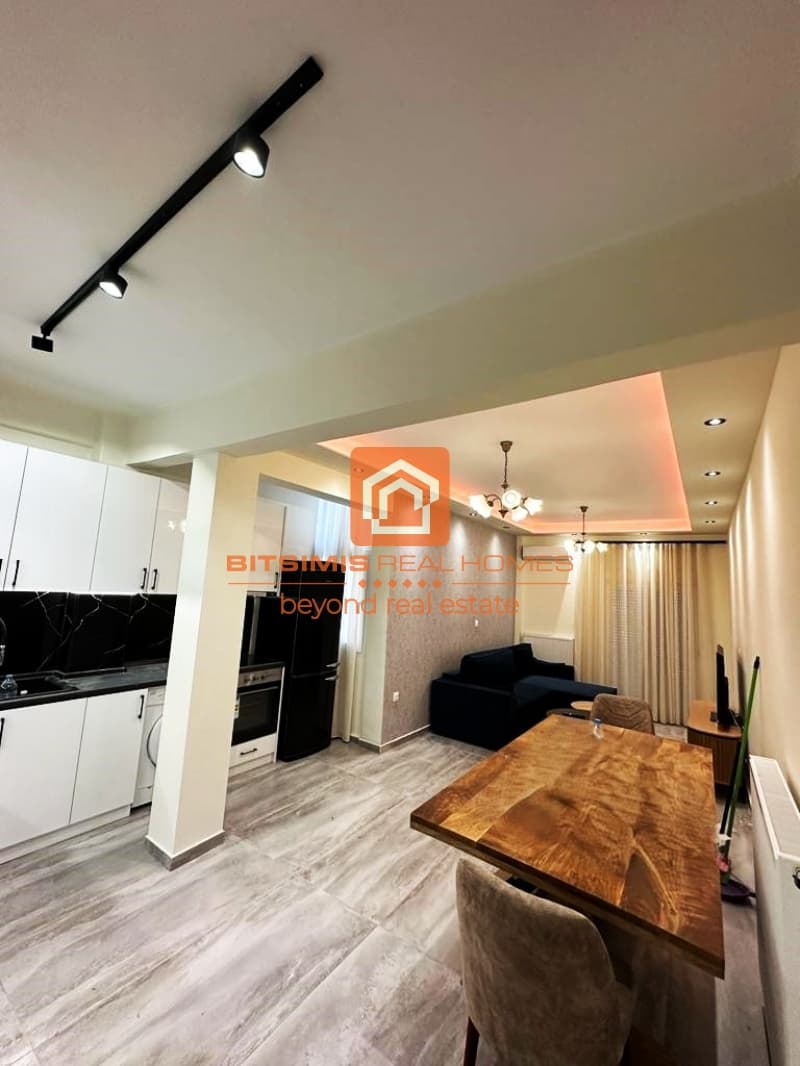 Apartment in Riga Feraiou, Neapoli — Photo 2 of 11