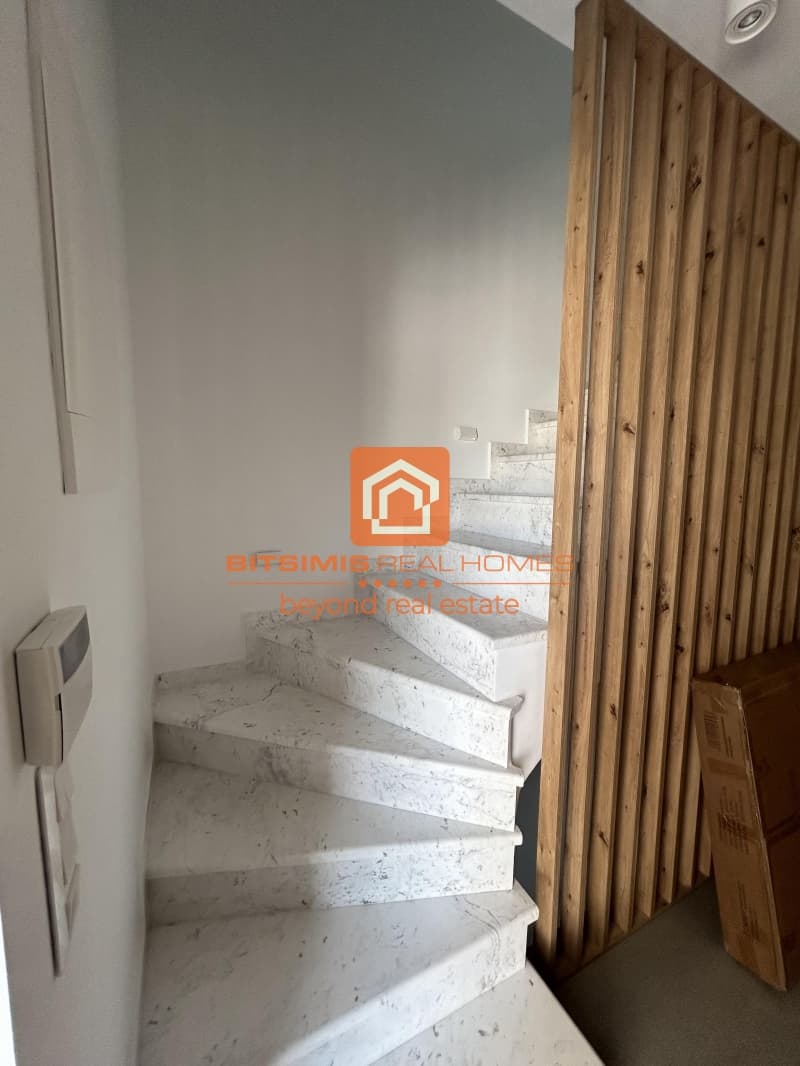 House in Pefkochori, Pallini — Photo 2 of 29