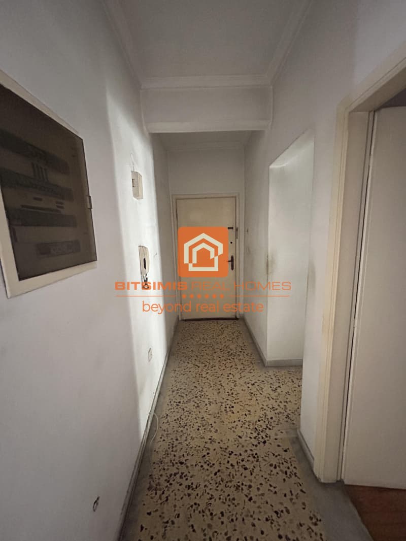 Apartment in Riga Feraiou, Neapoli — Photo 1 of 24