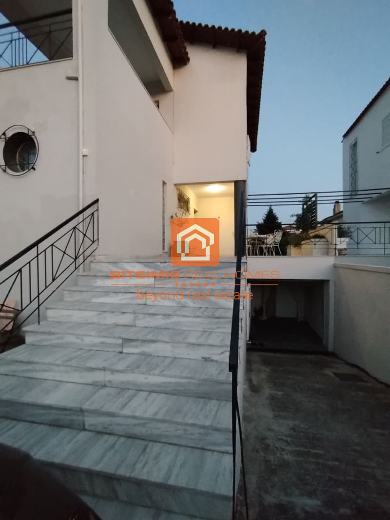 House in Plagiari, Mikra — Photo 1 of 27