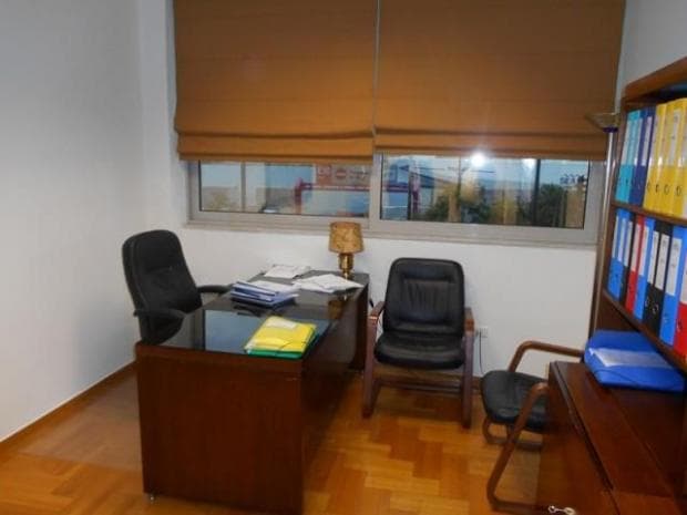 Office in Terpsithea, Piraeus — Photo 6 of 9