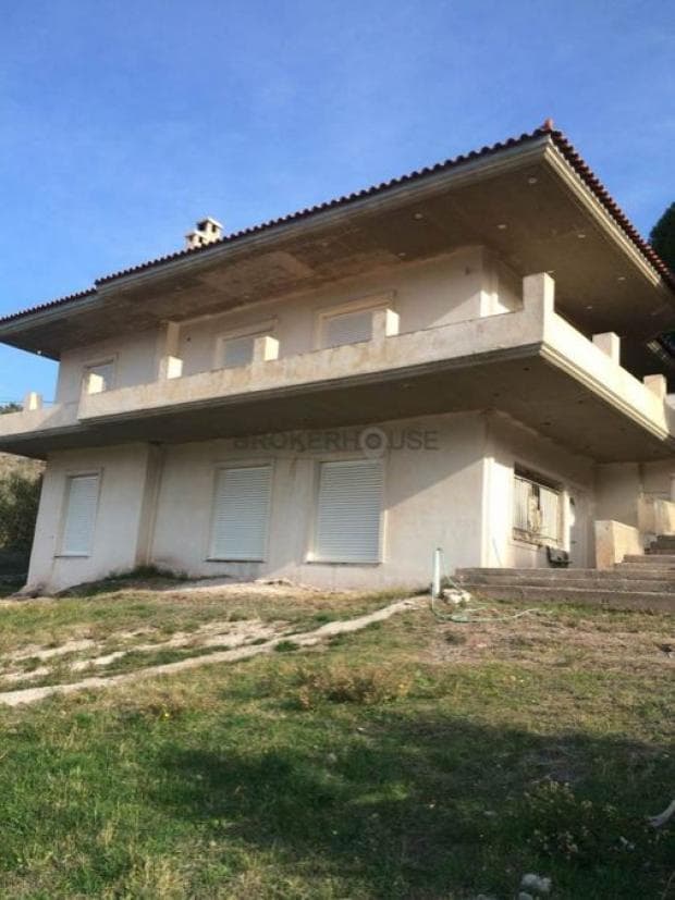 House in Agia Marina, Koropi — Photo 1 of 11