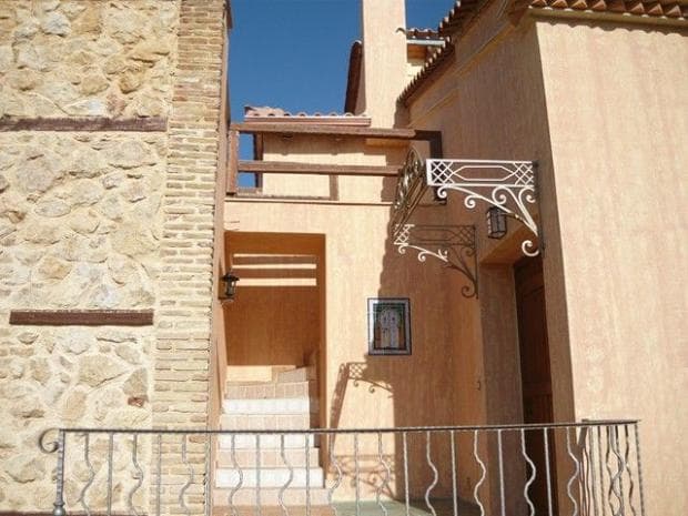 House in Kalivia, Kalivia Thorikou — Photo 12 of 17