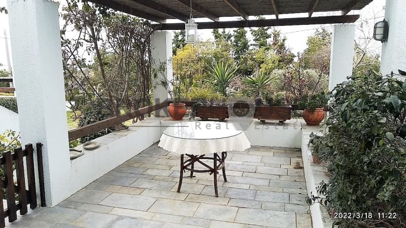 House in Saronida, Saronida — Photo 1 of 13