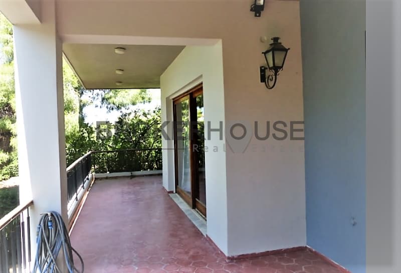 House in Saronida, Saronida — Photo 9 of 17
