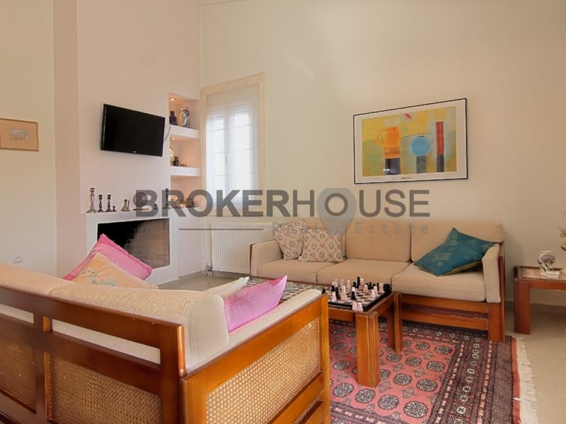 House in Kalivia, Kalivia Thorikou — Photo 4 of 17