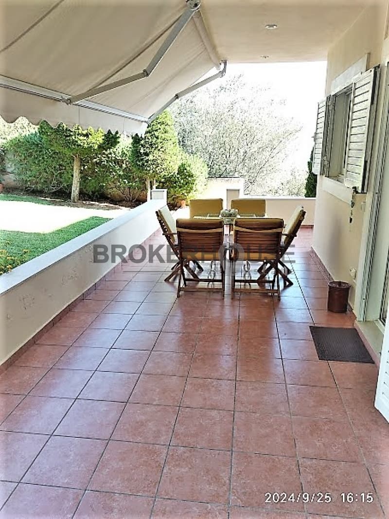 House in Saronida, Saronida — Photo 1 of 26