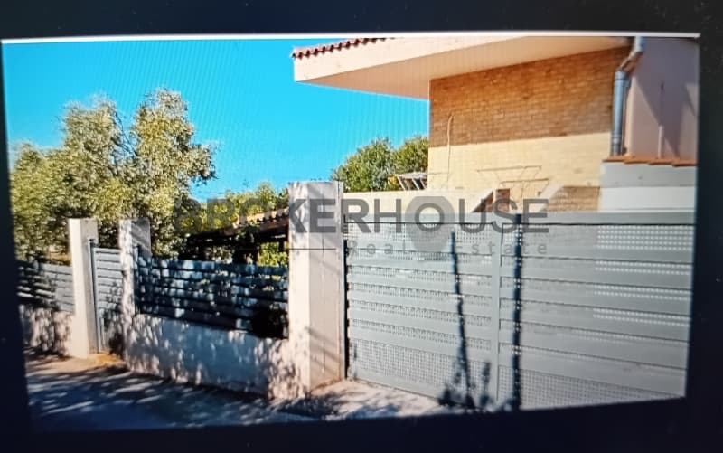 House in Katafigi, Palaia Fokaia — Photo 18 of 20