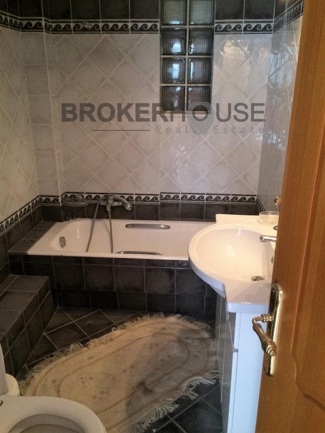 House in Lofos Kselaftaki, Kalivia Thorikou — Photo 10 of 11
