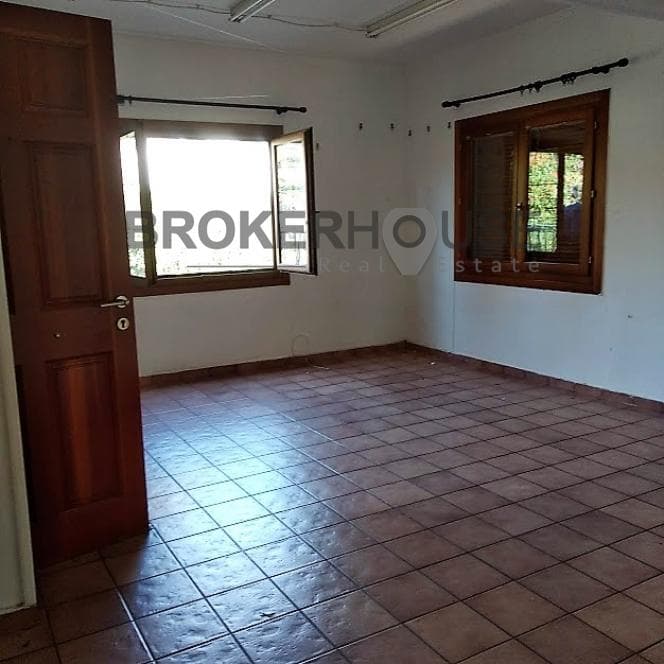 House in Saronida, Saronida — Photo 1 of 12