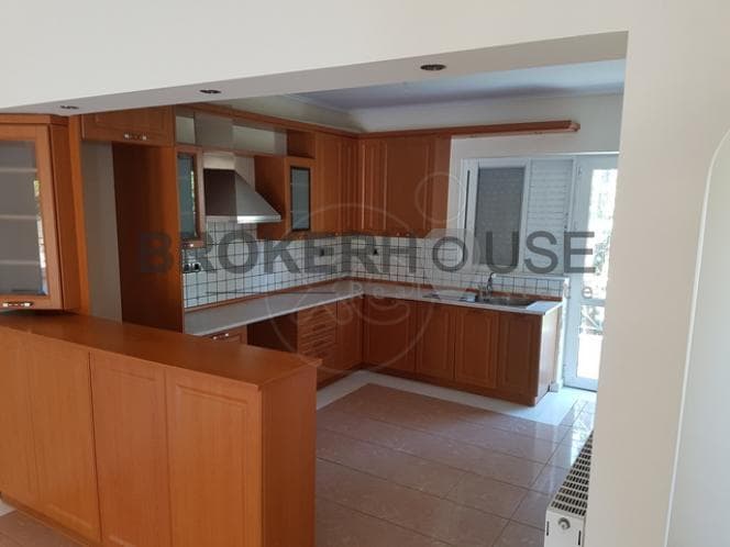 House in Saronida, Saronida — Photo 10 of 11