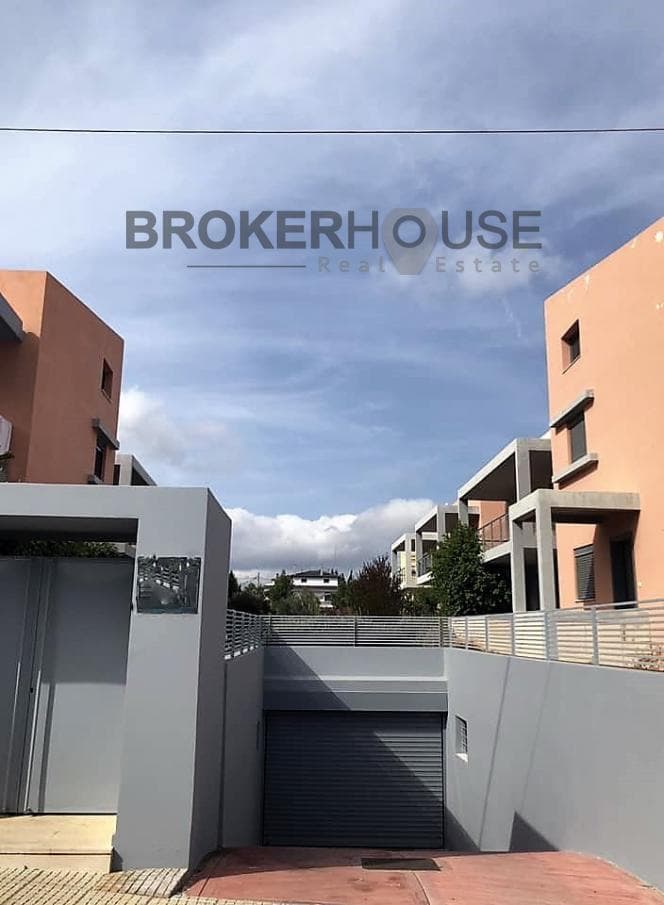 House in Κέντρο, Kalivia Thorikou — Photo 14 of 19