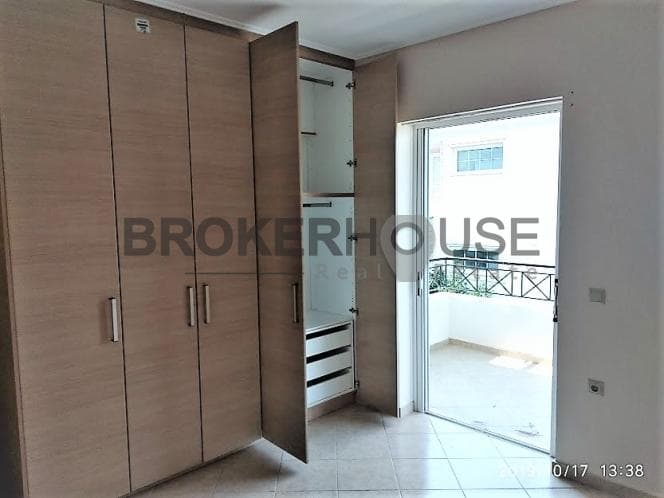 Apartment in Saronida, Saronida — Photo 10 of 13