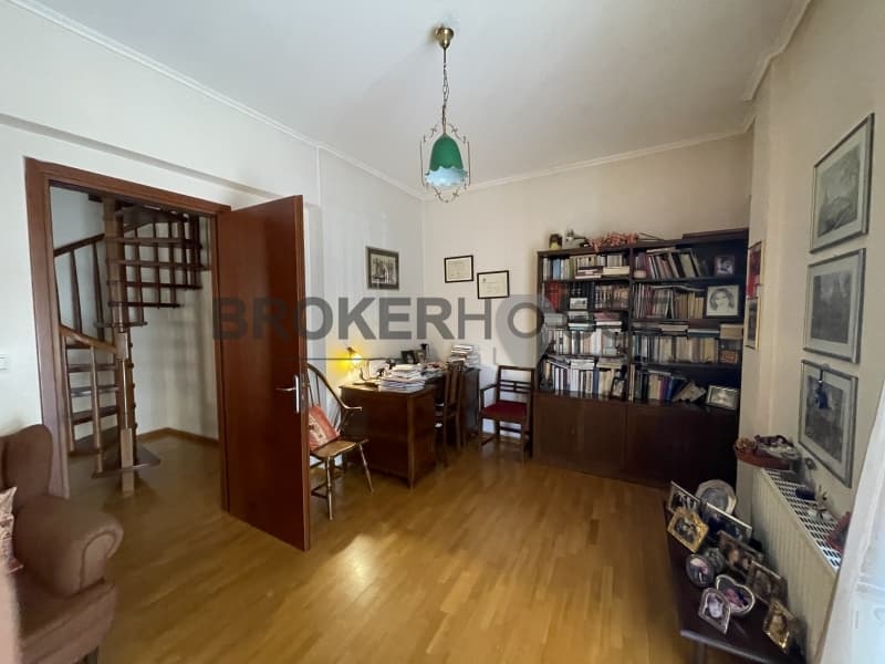 House in Terpsithea, Glyfada — Photo 15 of 21