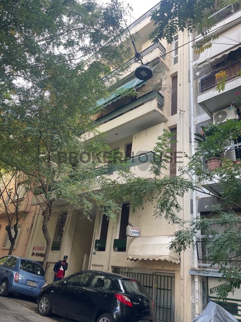 Διαμέρισμα στην Πλατεία Κολιάτσου, Λεωφ. Πατησίων - Λεωφ. Αχαρνών — Φωτογραφία 1 από 20