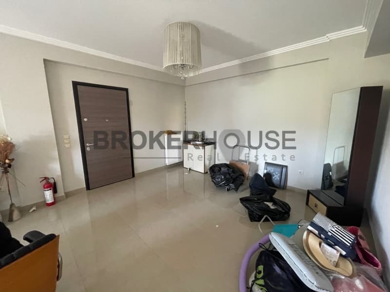 Apartment in Varis Koropiou Avenue, Vari - Varkiza — Photo 15 of 17
