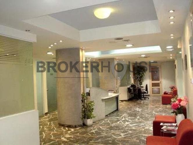 Office in Platia Kanigos, Exarchia - Neapoli — Photo 3 of 16