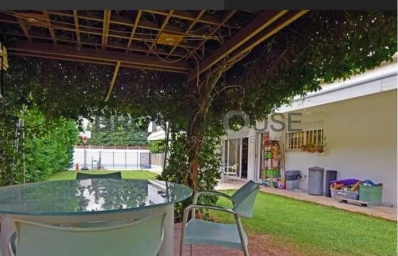 House in Aixoni, Glyfada — Photo 15 of 15