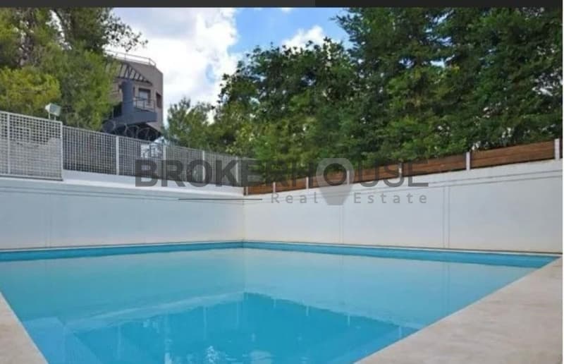 House in Aixoni, Glyfada — Photo 1 of 15