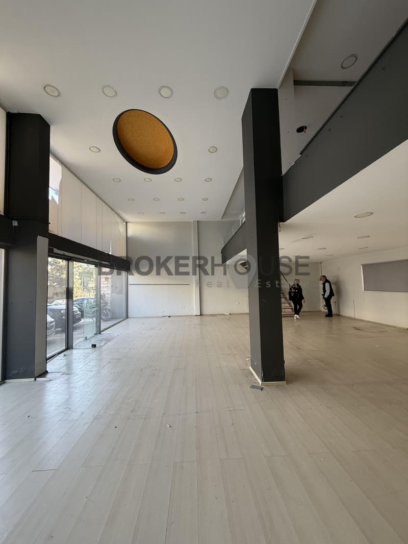 Αίθουσα Εκδηλώσεων στην Κέντρο, Αργυρούπολη — Φωτογραφία 1 από 21