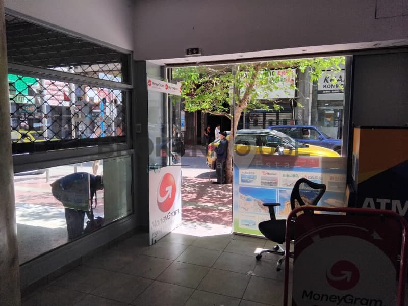 Κατάστημα στην Ομόνοια, Κέντρο — Φωτογραφία 1 από 6
