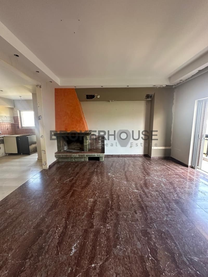 Apartment in Amalieio Orfanotrofeio, Marousi — Photo 1 of 14