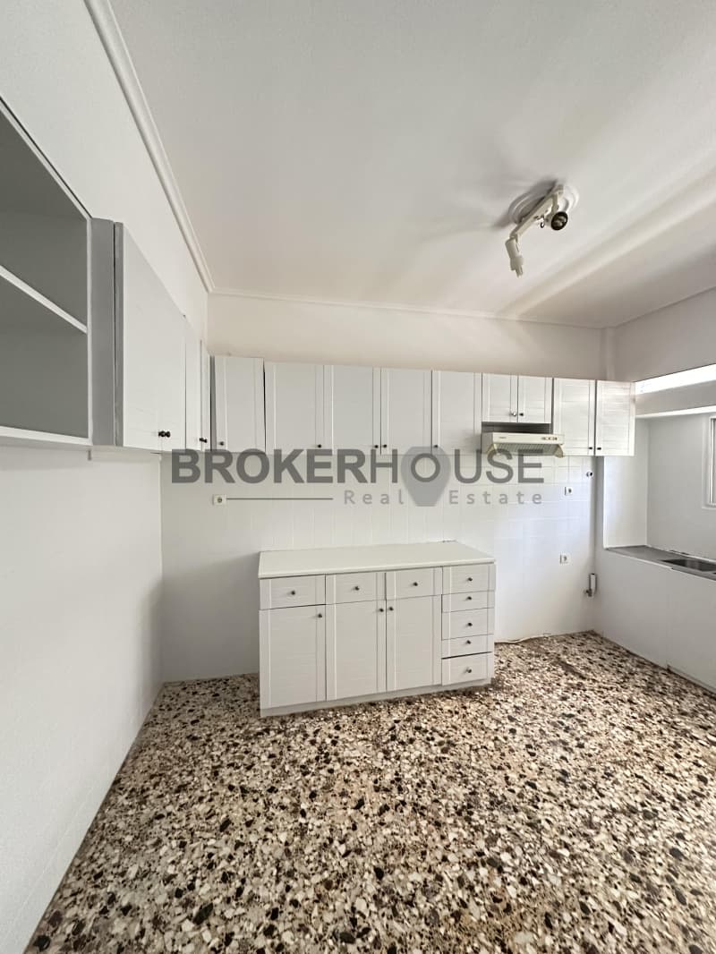 Apartment in Tsakos, Agia Paraskevi — Photo 7 of 10